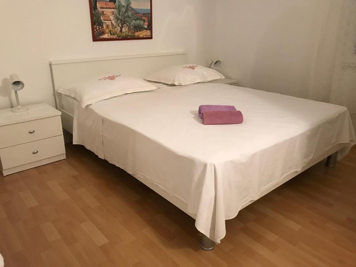 Maria Apartments Vodice Eksteriør billede