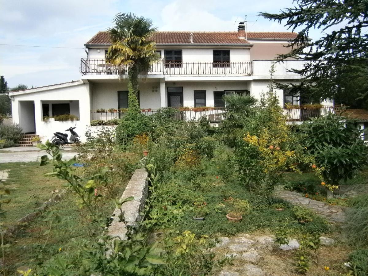 Maria Apartments Vodice Eksteriør billede